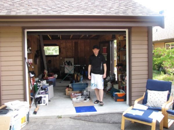 Nancy and Shawn Power having a Garage Sale to sell their stuff