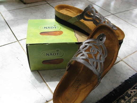 Naots - the best sandals for walking