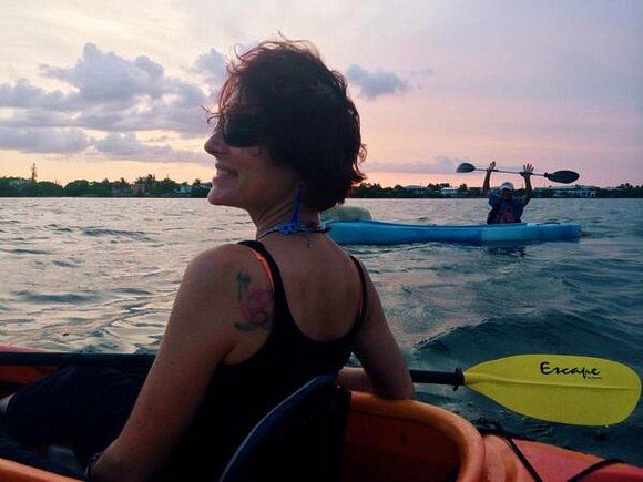 Nora Dunn, The Professional Hobo, kayaking in the Florida Keys