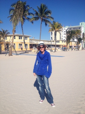 Nora Dunn, The Professional Hobo, in Hollywood Florida on the beach