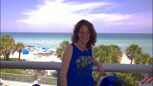 Nora Dunn in Hollywood Florida