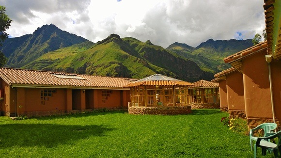 adobe construction in Peru