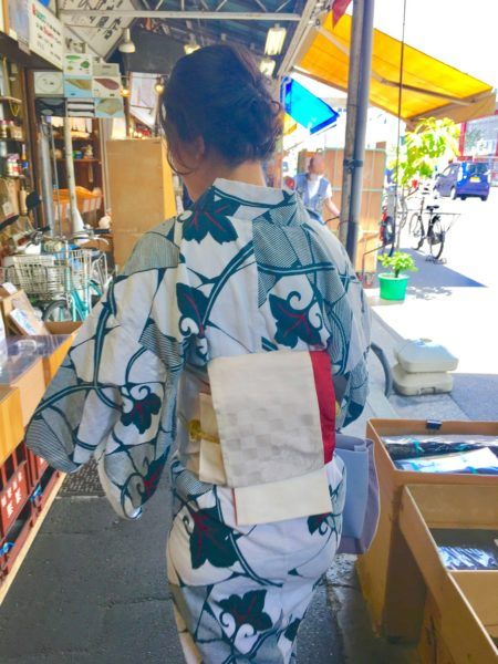 Tsukiji Fish Market outer market kimono