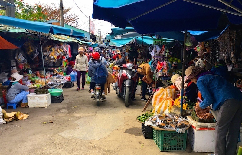 local market in Cam Thanh, Hoi An, Vietnam