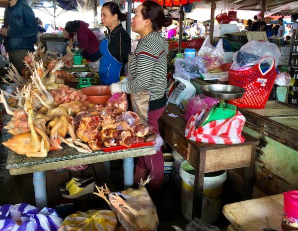 Hoi An market chicken for sale