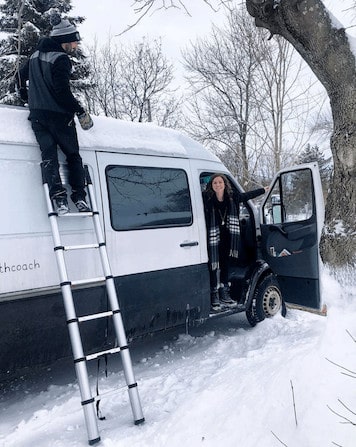 Alex-and-Frankie-Van-Lifers-in-the-snow