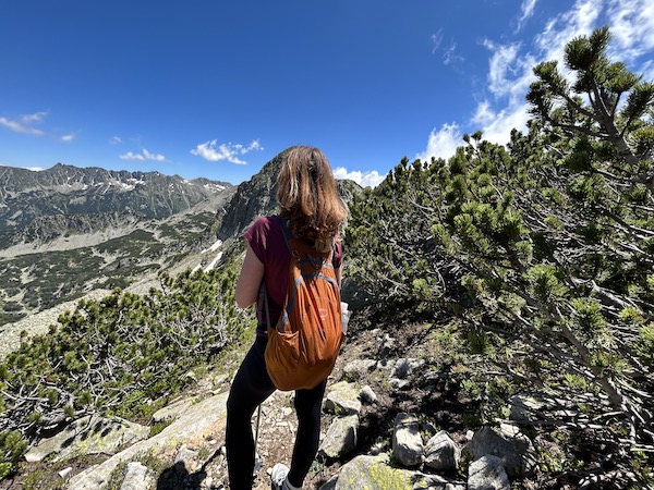 The Professional Hobo, hiking with the Osprey 20L Stuff Pack; one of the best packable backpacks on the market